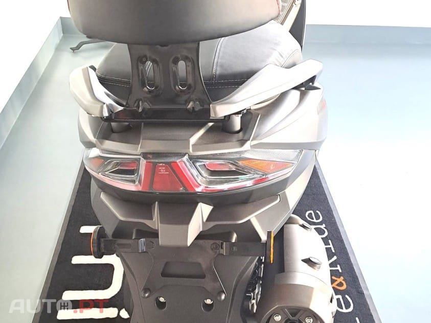 Mitt 125 GT MAX