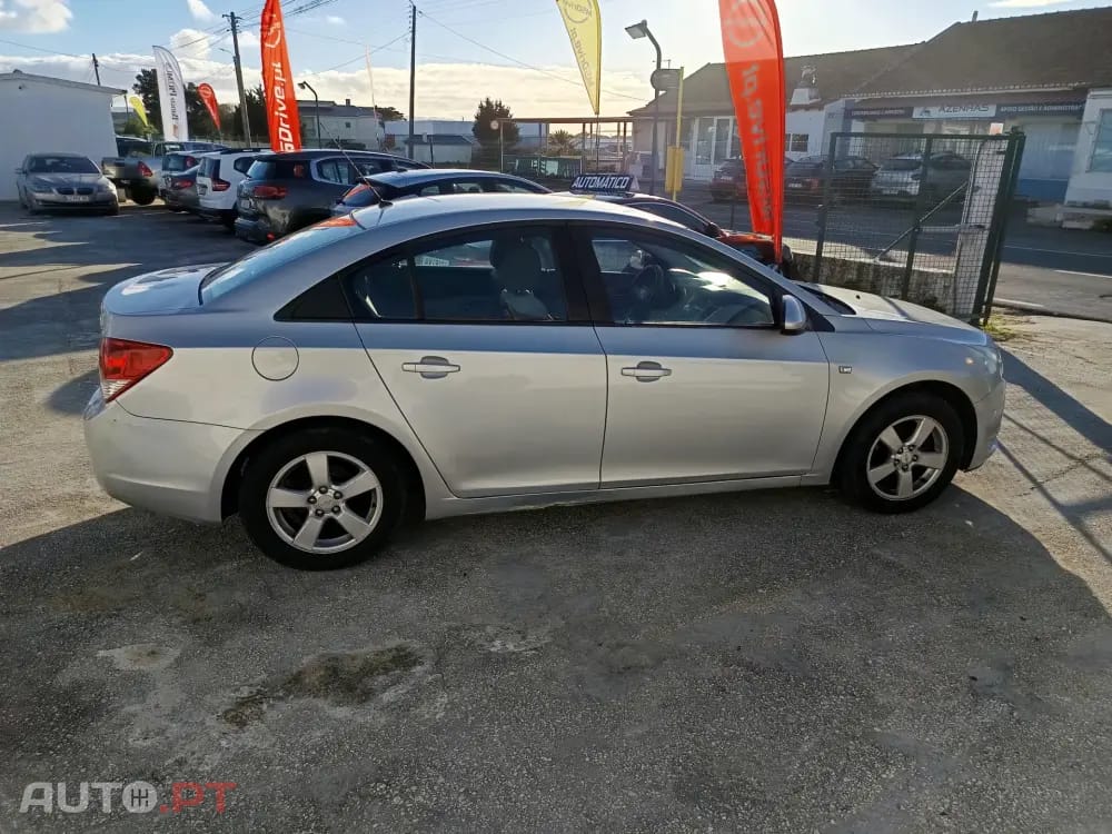Chevrolet Cruze 1.6 LS