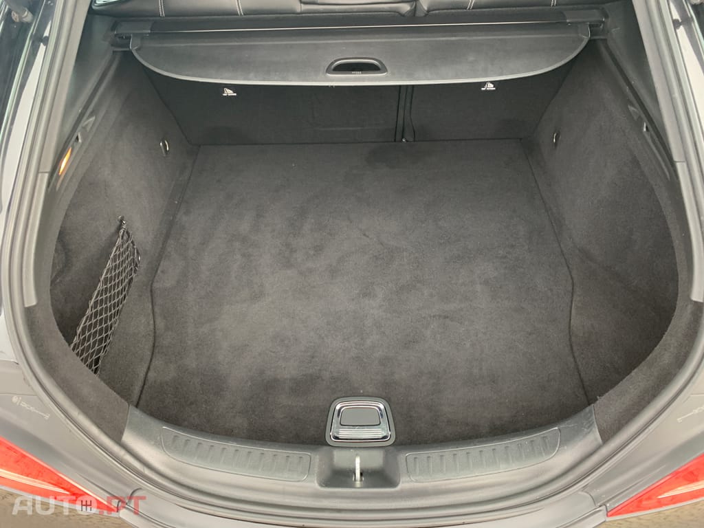 Mercedes-Benz CLA 180 d Shooting Brake