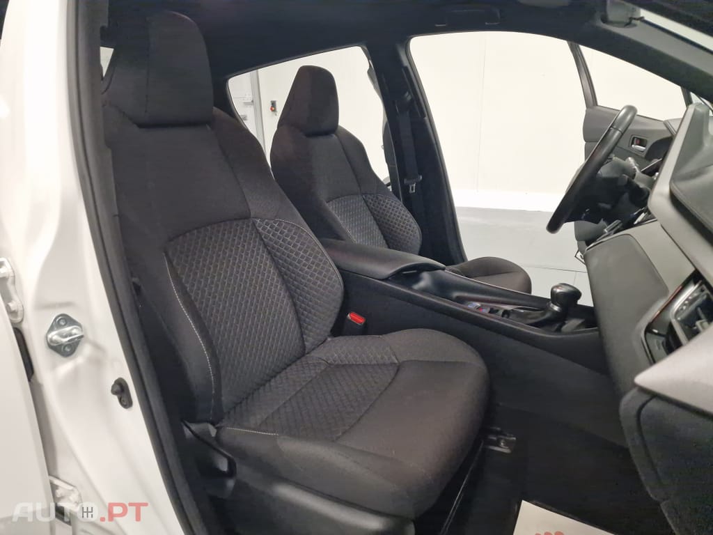 Toyota C-HR 1.8 Hybrid Comfort