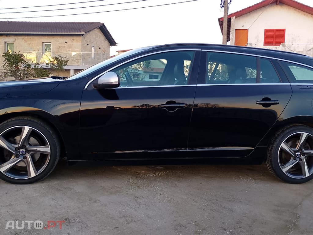 Volvo V60 D3 R-Design
