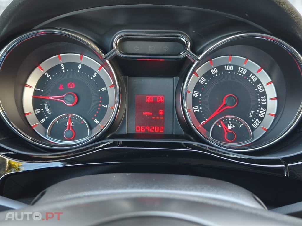 Opel Adam 1.2 Glam