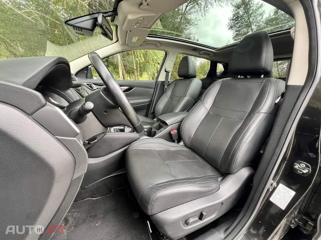 Nissan Qashqai 1.5 dCi Tekna Premium Pele