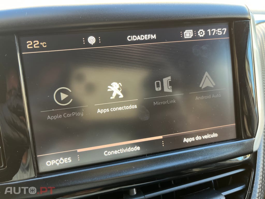 Peugeot 2008 1.5 BlueHDi Signature