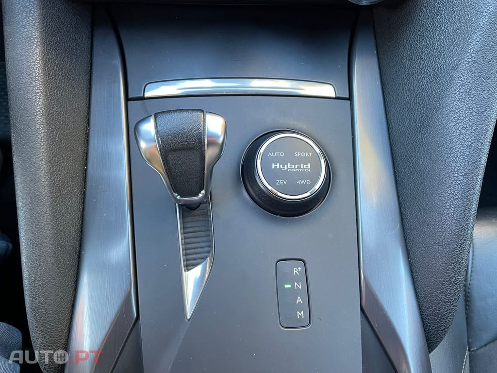 Citroen DS5 2.0 HDi Hybrid4 Business Class