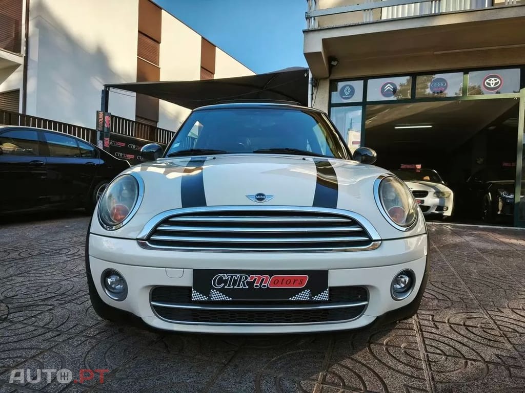 MINI Cooper Cooper D
