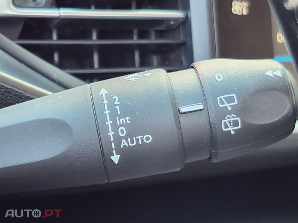 Peugeot 308 1.5 BlueHDi Business Line