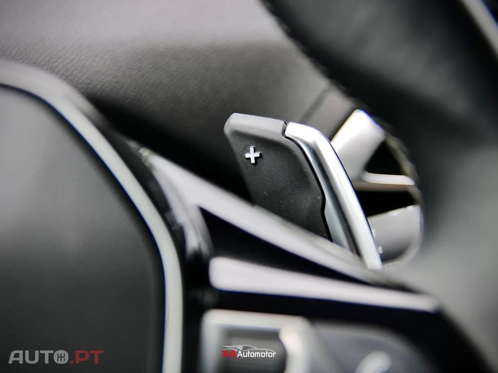 Peugeot 3008 1.6 Hybrid Allure e-EAT8