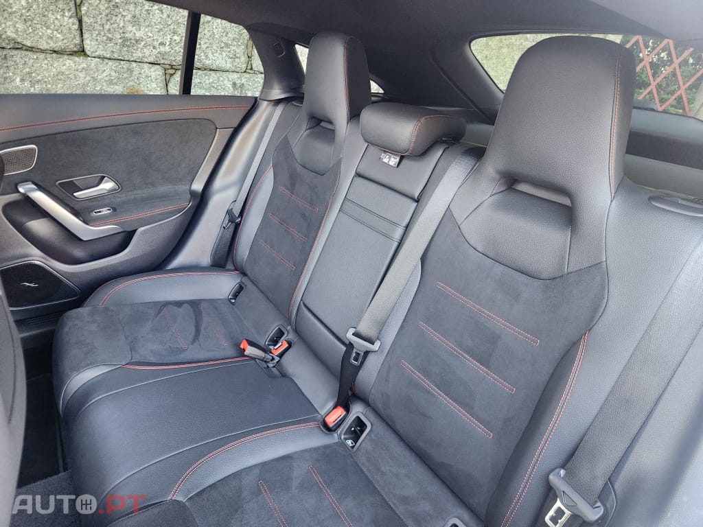 Mercedes-Benz CLA 200 d Shooting Brake 8G-DCT AMG Line