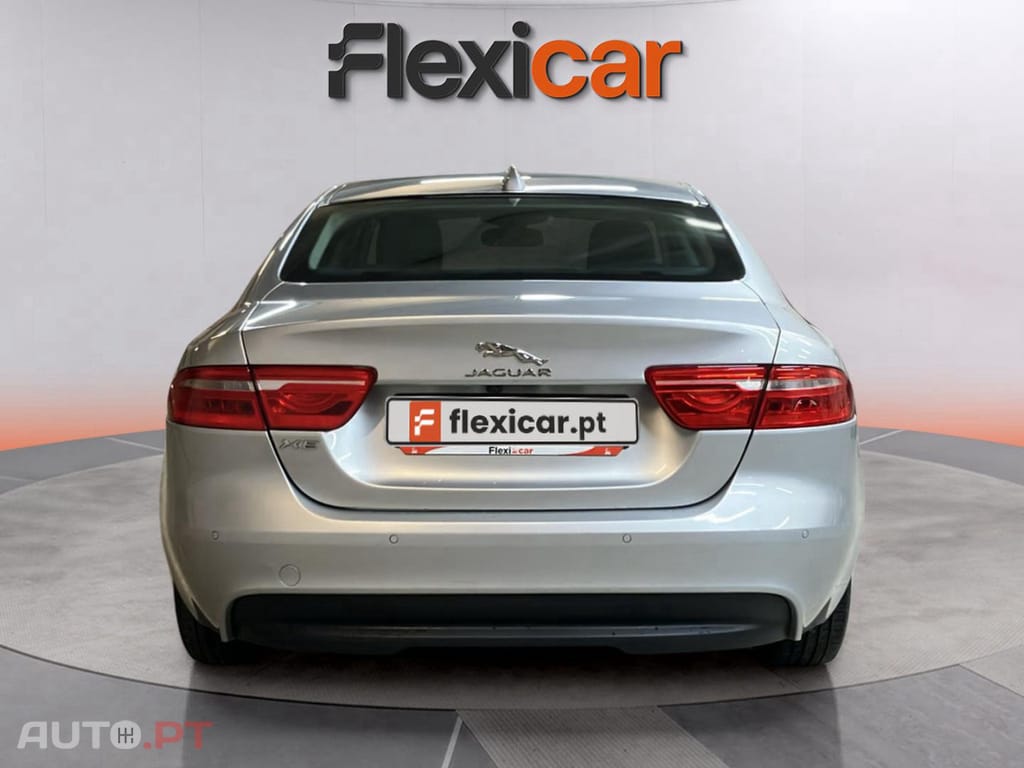 Jaguar XE 2.0 Diesel Pure