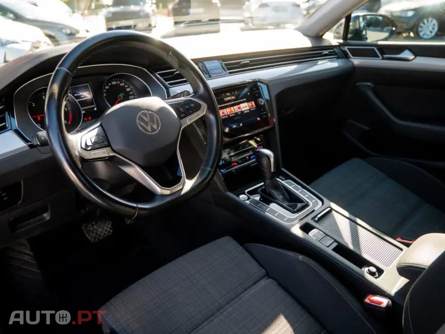 Volkswagen Passat Variant 2.0 TDI Elegance DSG