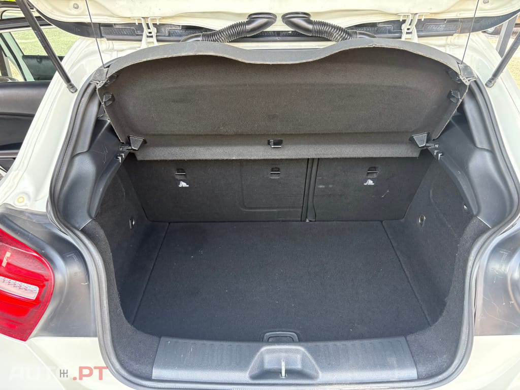 Mercedes-Benz A 180 d AMG Line