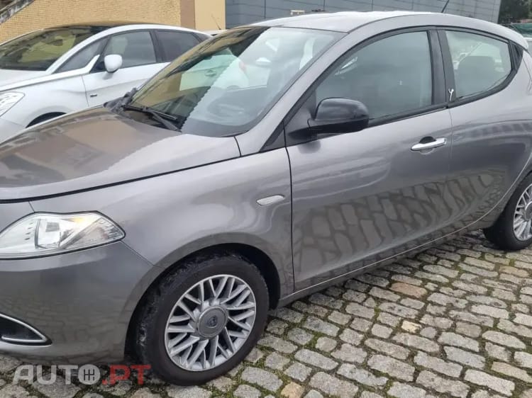 Lancia Ypsilon 1.2 S&S Platinum