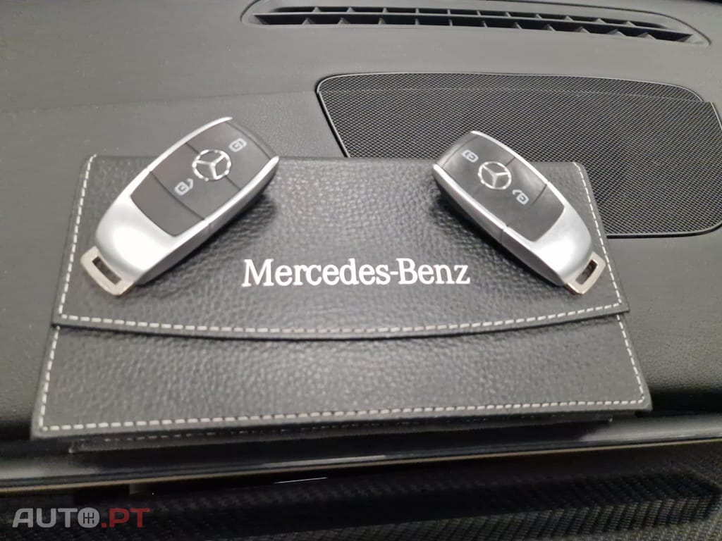 Mercedes-Benz A 250 E STYLE PLUS Hibrido Plug-In