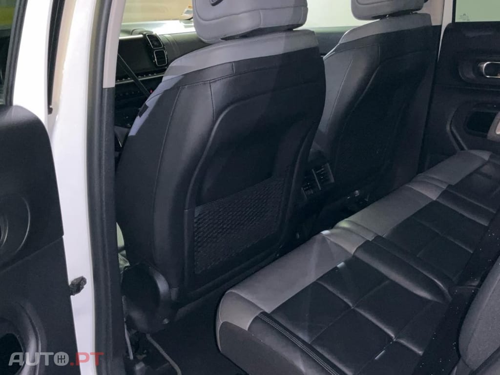 Citroen C5 Aircross 1.6 Hybrid Shine e-EAT8