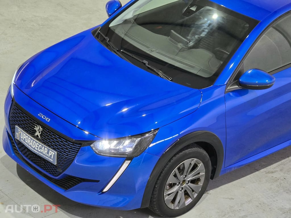 Peugeot E-208 50 kWh Style