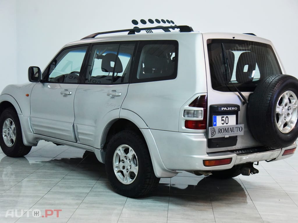 Mitsubishi Pajero 3.2 DI-D GLS Longo