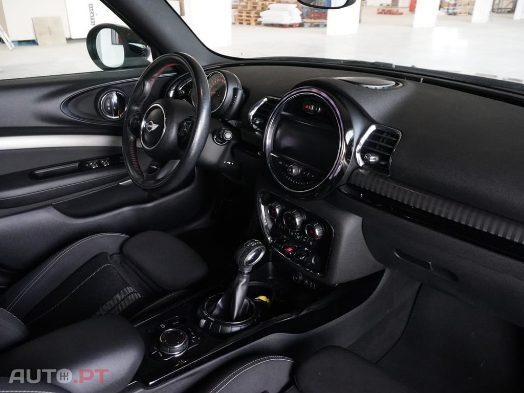 MINI Clubman Cooper D Auto