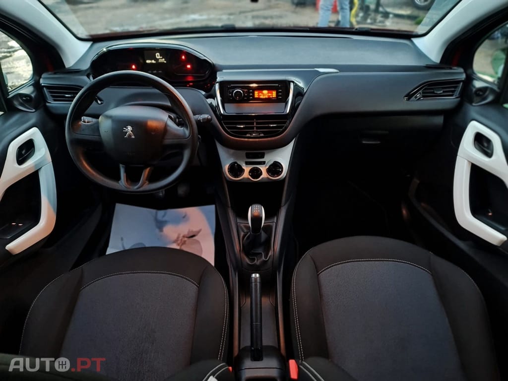 Peugeot 208 PureTech 68 Like