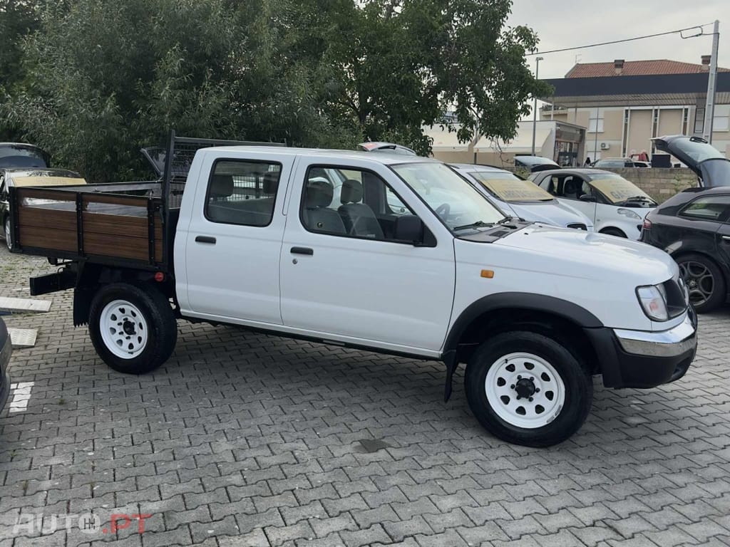 Nissan Pick Up 2.5 TD D22 CD 4X4