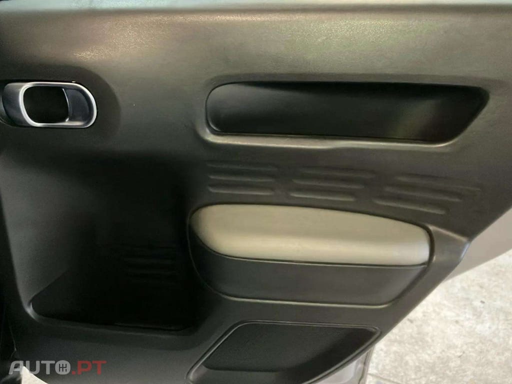 Citroen C4 Cactus 1.5 BlueHDi Shine Pack