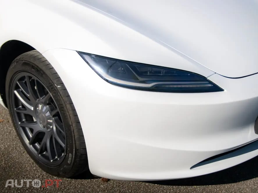 Tesla Model 3 Tração Traseira Premium