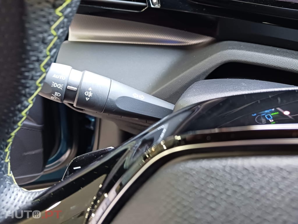 Peugeot 408 1.6 Hybrid GT e-EAT8