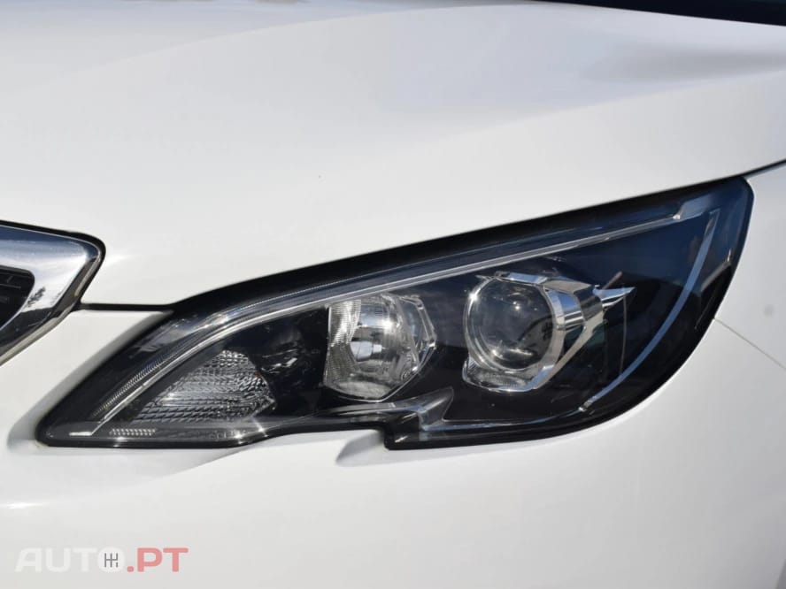 Peugeot 308 1.5 BlueHDi Business Line