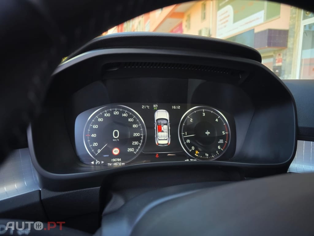 Volvo XC40 2.0 D3 Momentum