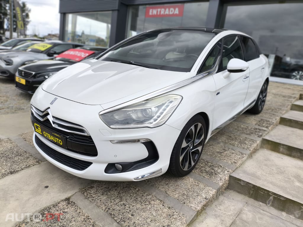DS DS5 2.0HDi SPORTCHIC HYbrid4 
