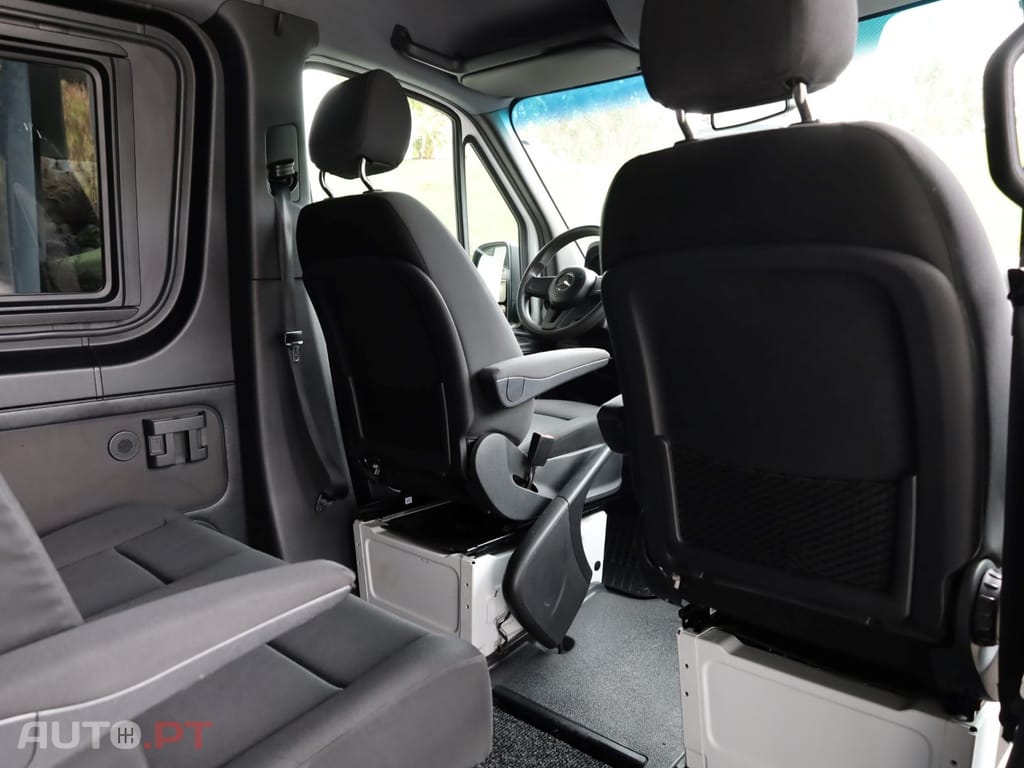 Mercedes-Benz Sprinter 315 CDI/43 Luxo (2+2+2+3)
