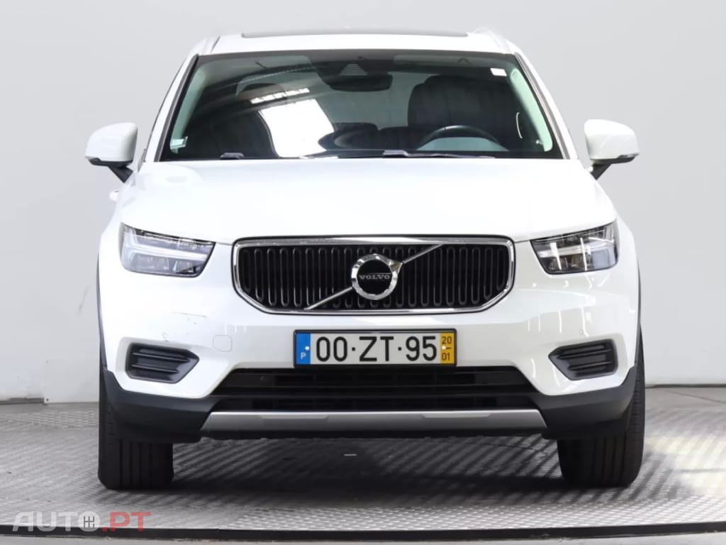 Volvo XC40 1.5 T3 Momentum Plus