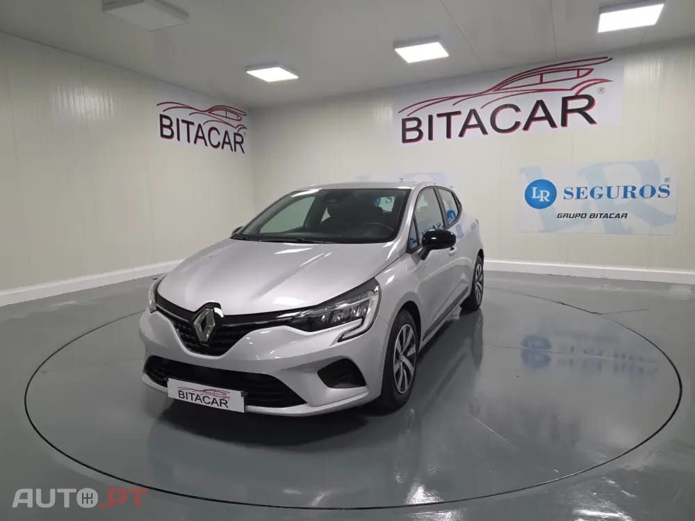 Renault Clio 1.0 TCe Evolution — fotografia 12