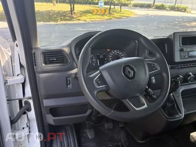 Renault Master bascula