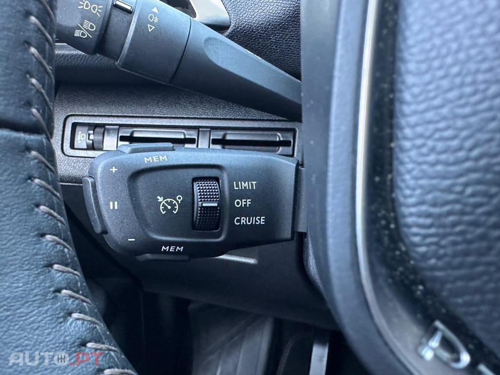 Peugeot 3008 1.5 BlueHDi Active