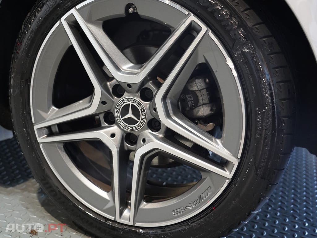 Mercedes-Benz A 200 d AMG Line Aut.