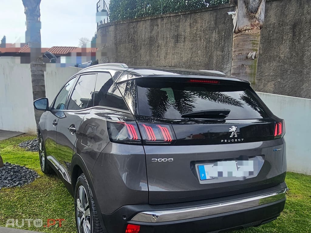 Peugeot 3008 1.6 hybrid4 300cv allure