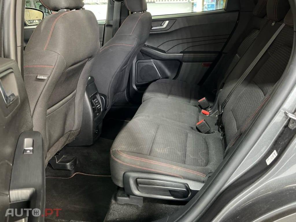 Ford Kuga 1.5 EcoBoost ST-Line