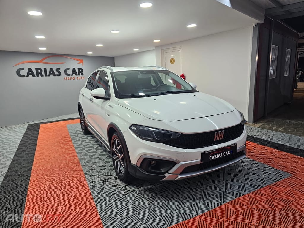 Fiat Tipo 1.3 Multijet Cross