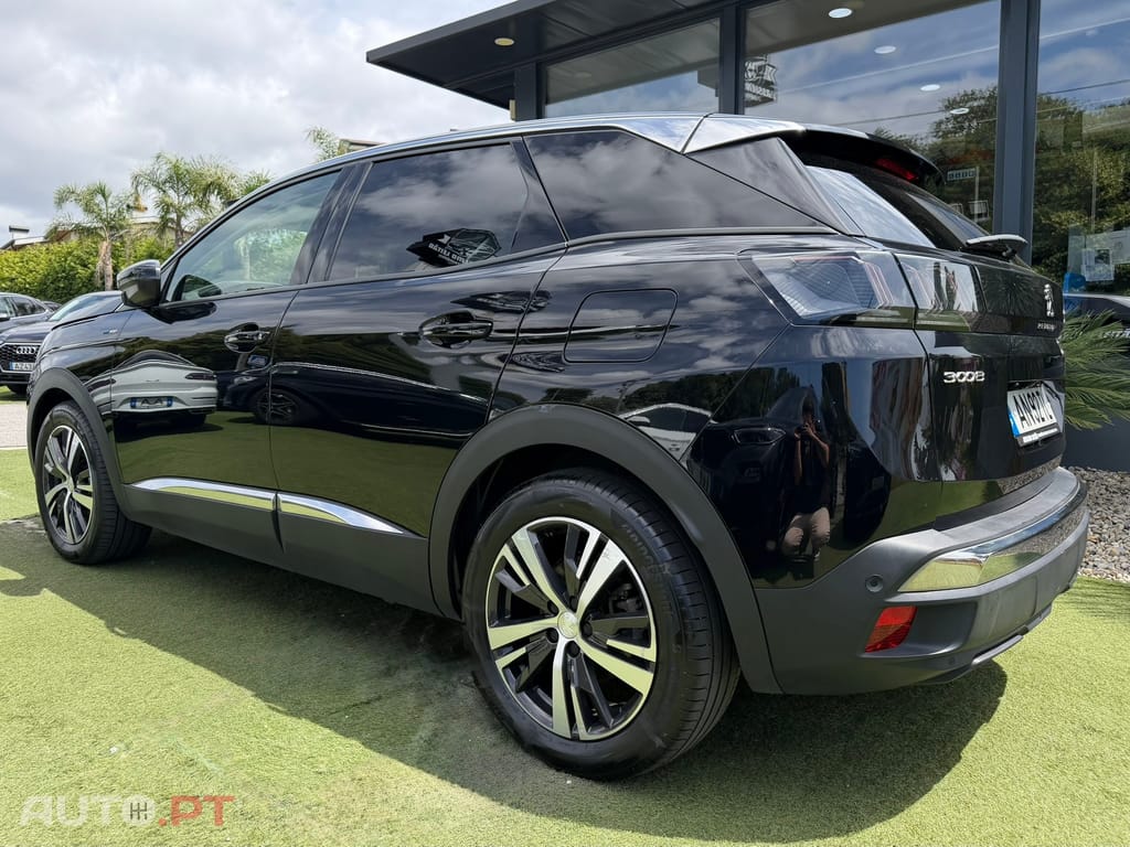 Peugeot 3008 1.6 Hybrid Allure e-EAT8
