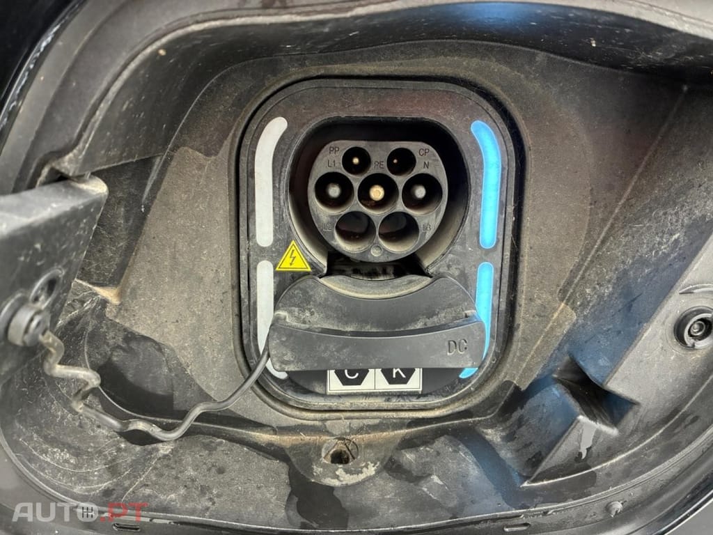 MG MG4 51 kWh Standard