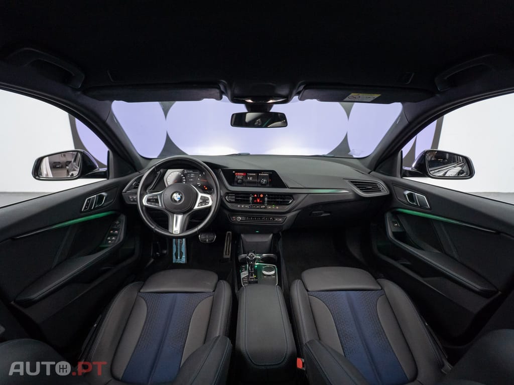 BMW 118 i Pack Desportivo M Auto