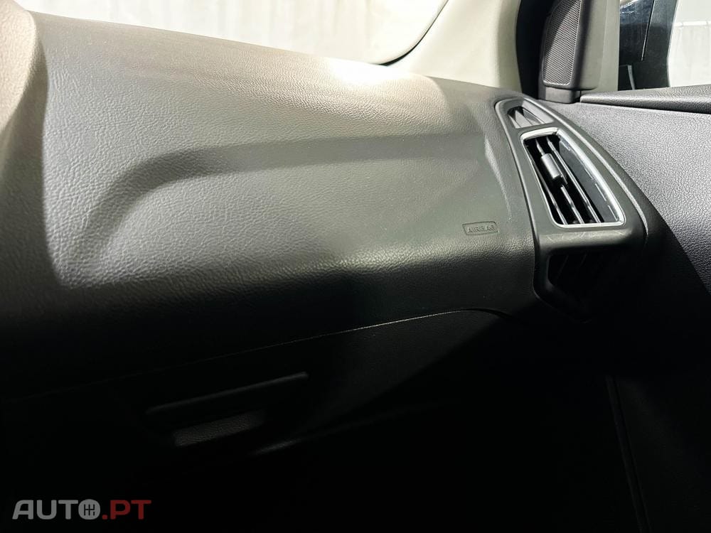 Ford Focus 1.5 EcoBlue S&S Aut. TITANIUM DESIGN