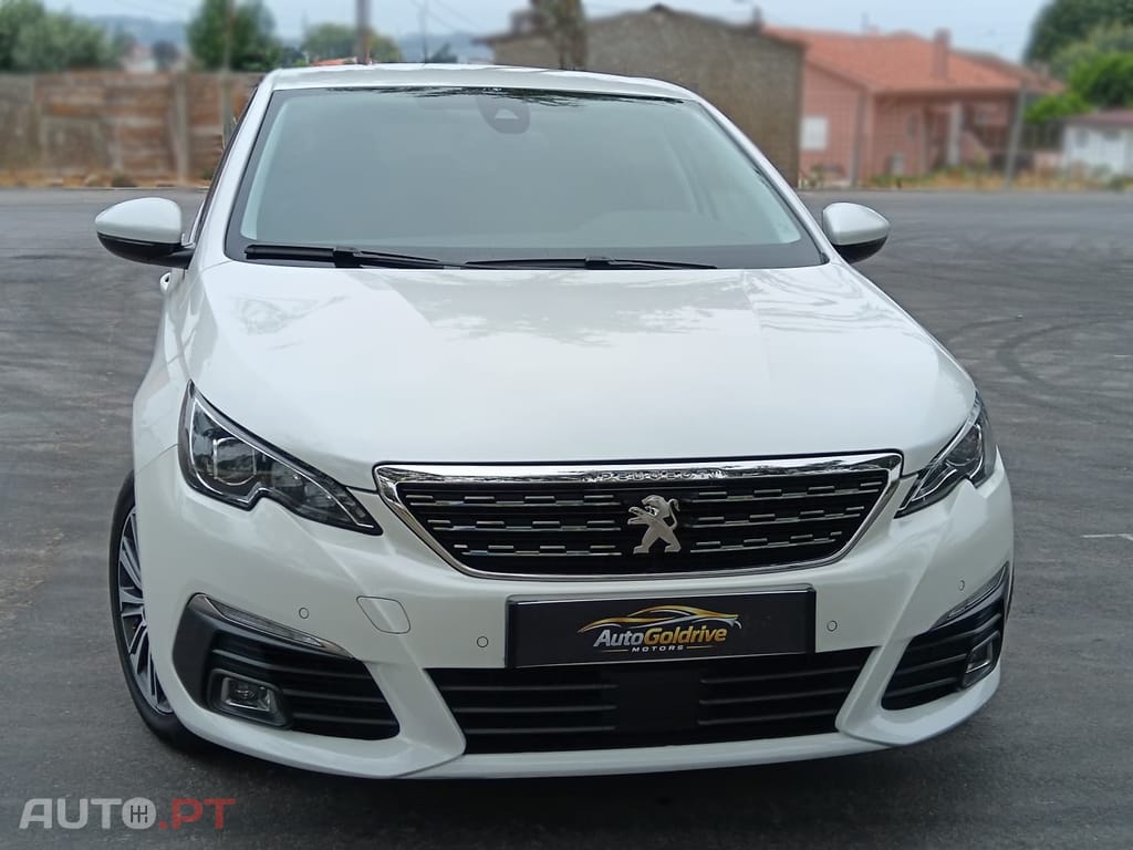 Peugeot 308 1.2 PureTech Allure EAT8