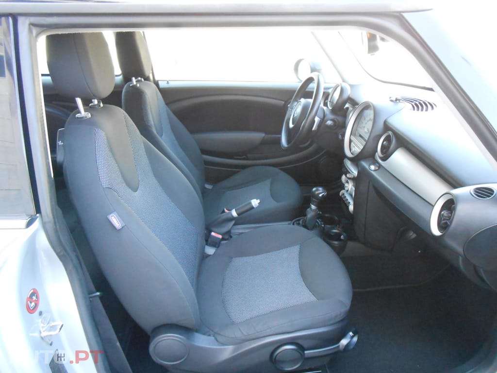 MINI Cooper D - CX AUTOMÁTICA