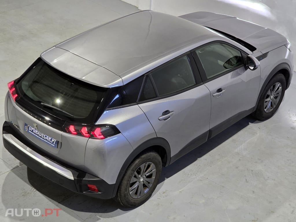 Peugeot E-2008 50 kWh Active Pack