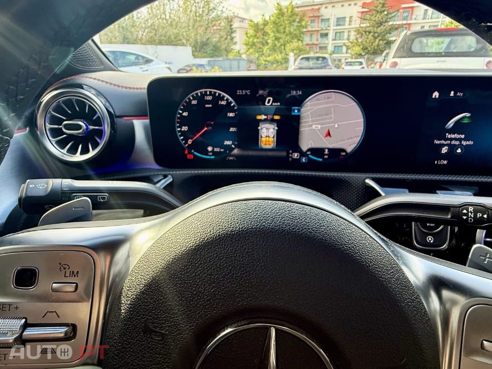 Mercedes-Benz CLA 220 Orange Edition