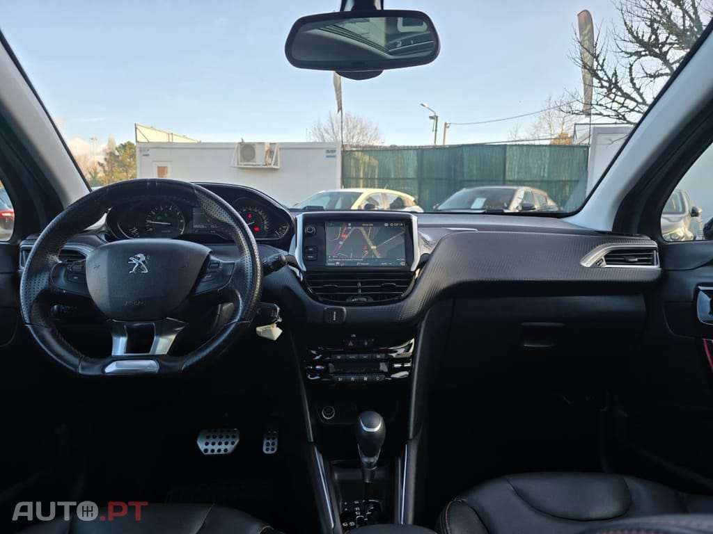 Peugeot 208 1.2 PureTech GT Line EAT6