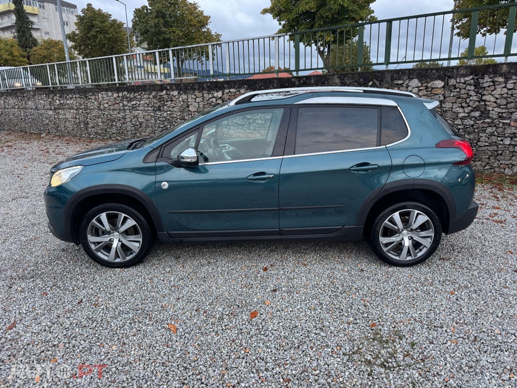 Peugeot 2008 1.2 PureTech Crossway EAT6