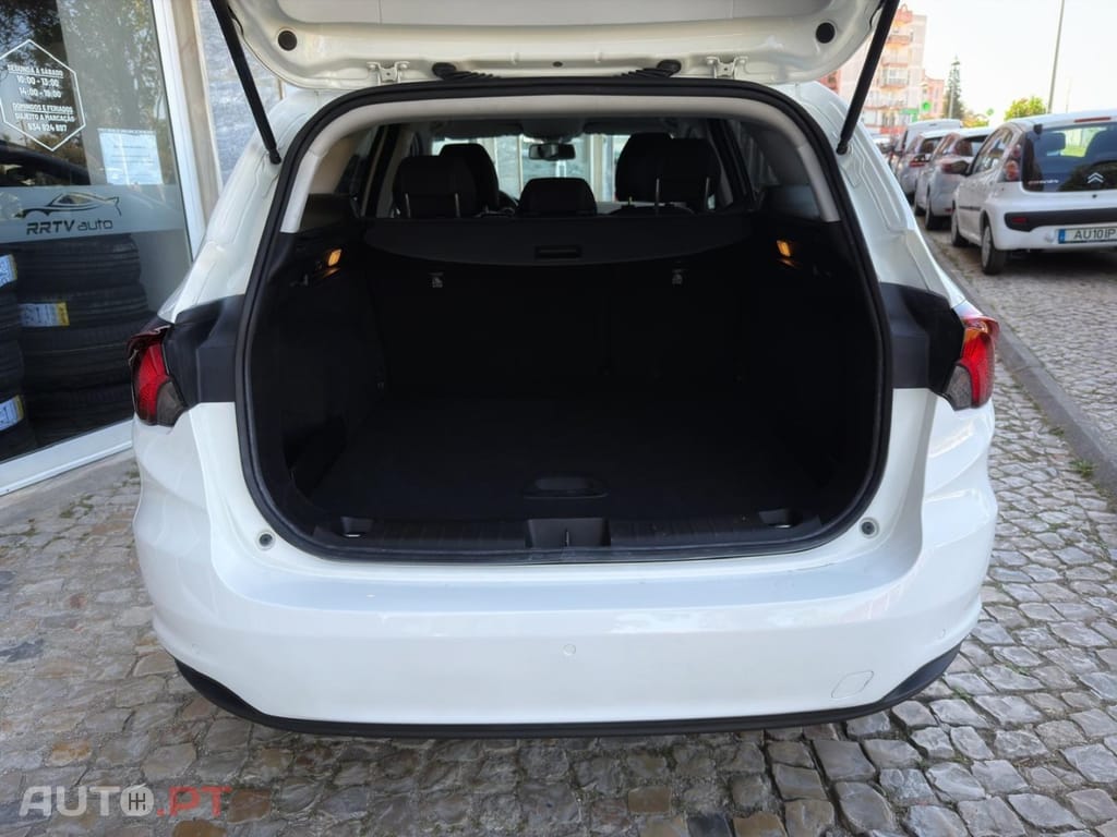 Fiat Tipo 1.3 M-Jet Lounge